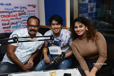 lacchi-team-at-radio-city-for-song-launch